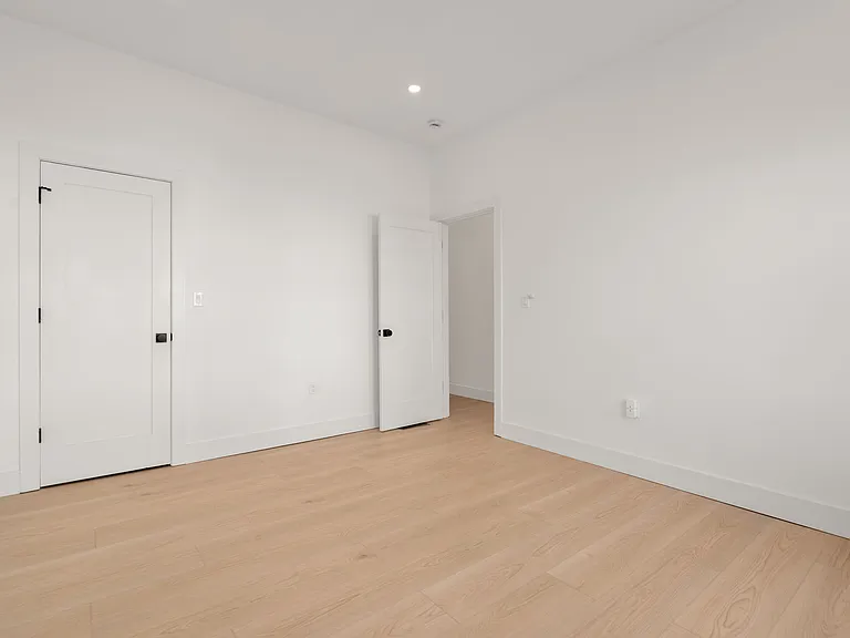 280 Endicott Ave #1 — Photo 11