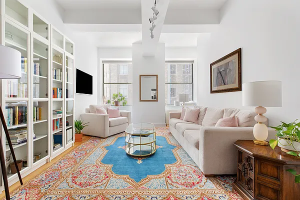 Sold by Compass | media 7