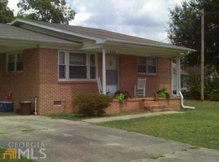 209 Hall St, Fair Play, SC 29643