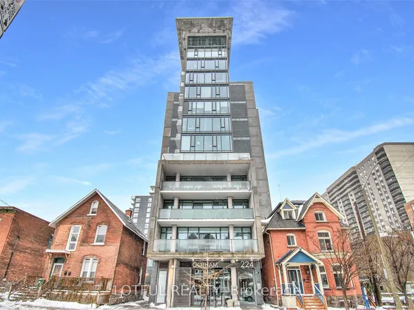 224 Lyon St N, Ottawa, ON
