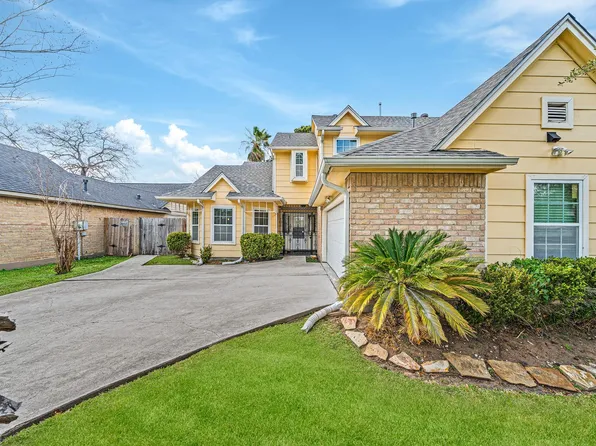 11510 Pagoda Dr, Stafford, TX 77477