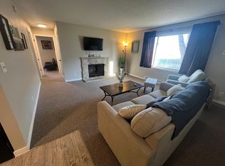 1501 F Ave NW #2A, Cedar Rapids, IA 52405