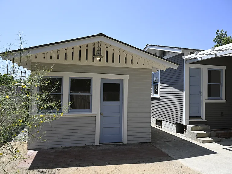 1966 Addison Way — Photo 22