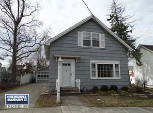 215 E 6th St, Lockport, IL 60441