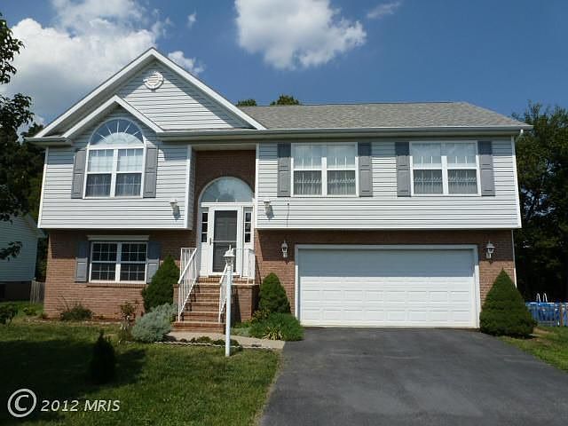 2nd image of 156 Wren St N