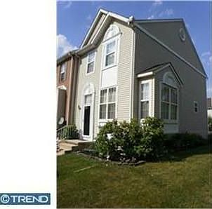 1st image of 11 Gladstone Ct