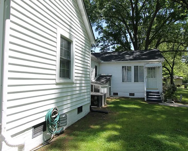 1004 Anderson Rd S — Photo 49