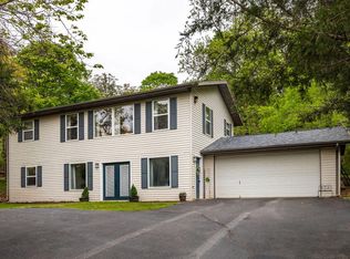 596 Blue Springs Ln, Branson West, MO 65737