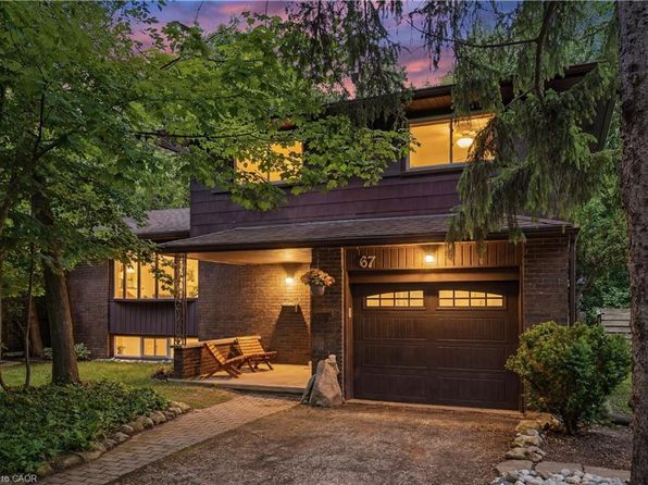 67 Longwood Dr, Waterloo, ON N2L 4B6