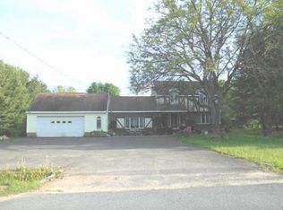 6148 Streun Rd, Lee Center, NY 13363