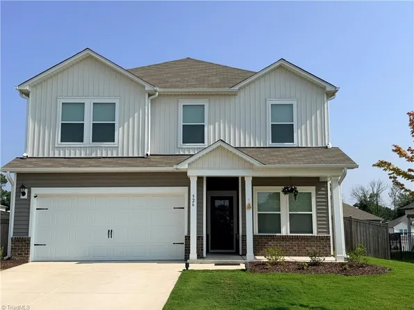 526 Winesap Dr, Graham, NC 27253