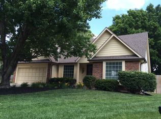 6727 Hauser Dr, Shawnee, KS 66216