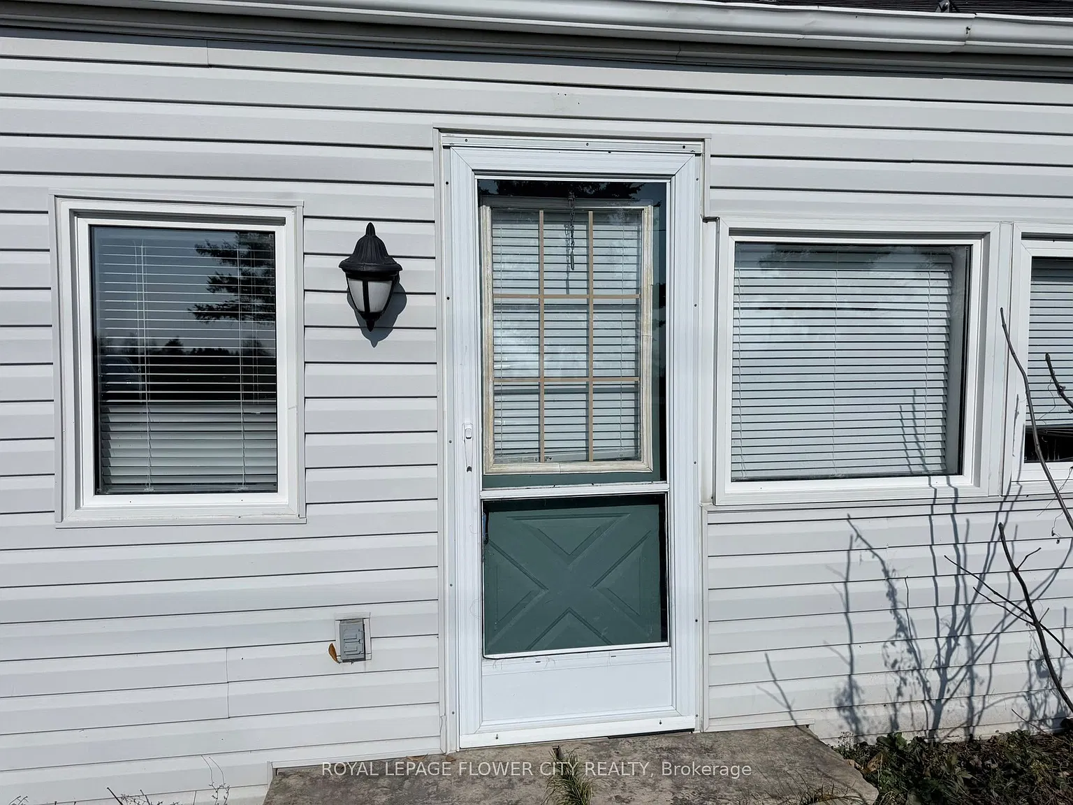3 bed, $2,200 — Photo 3
