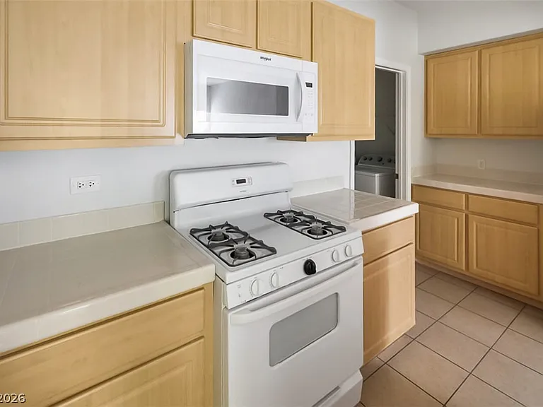 8250 N Grand Canyon Dr #1137 — Photo 14