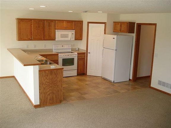 4th image of 2318 Elianna Dr