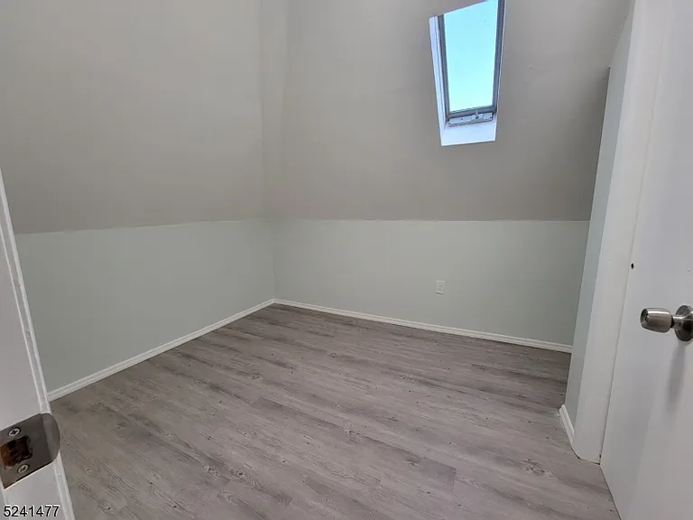 141 Mahar Ave — Photo 7