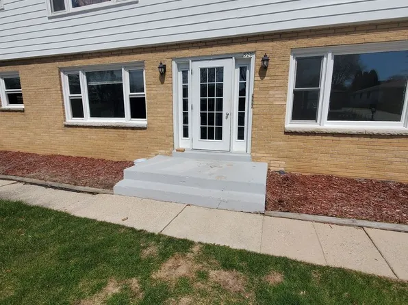 520 Lakeview Ave. (4 Unit), 520 Lakeview Ave APT 2, South Milwaukee, WI 53172