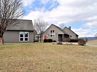 5980 Chicwood Dr, Pulaski, VA 24301