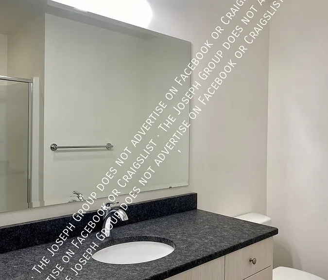 2285 Brome St #C — Photo 24
