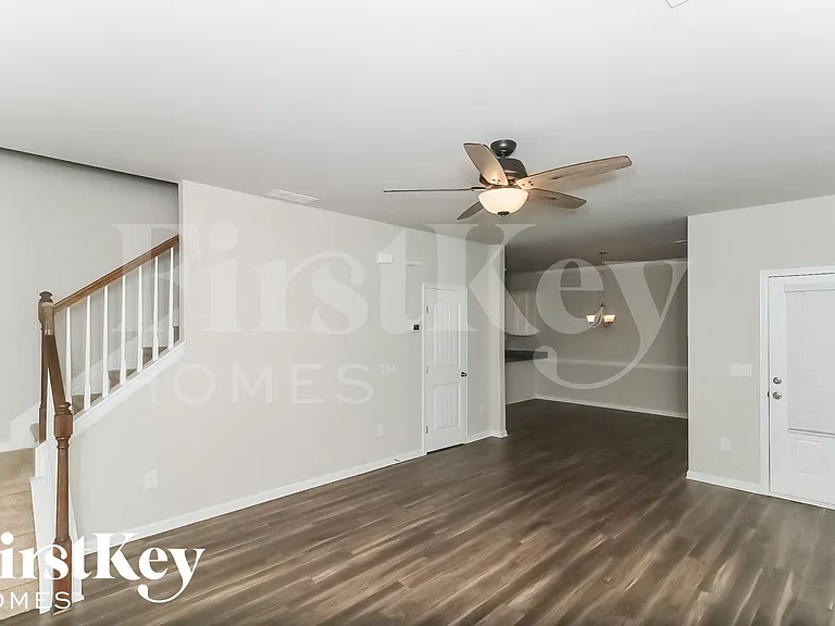 325 Stoney Hollow Rd — Photo 5
