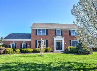 2977 Montclair Ave, Lewis Center, OH 43035