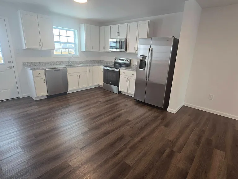 14 Snowdrop Ct — Photo 3