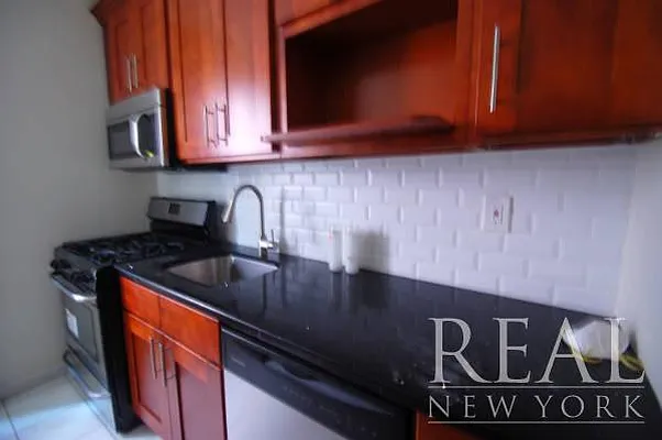 Rented by REAL New York | media 4