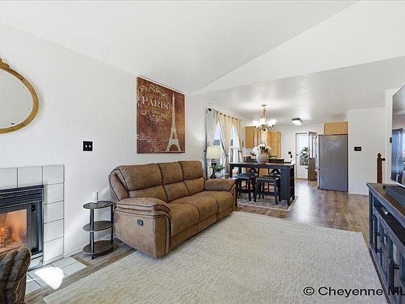 4th image of 1530 Corral Pl
