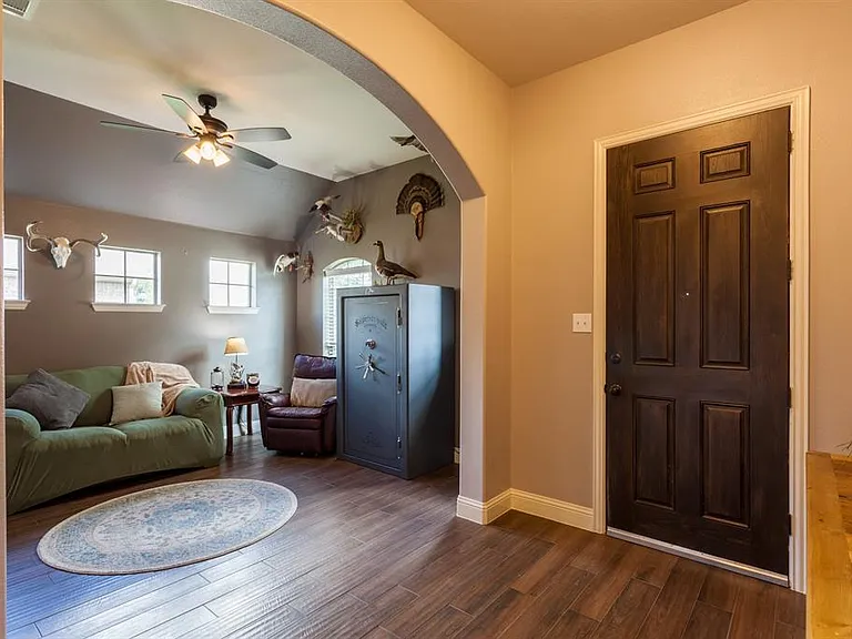 231 Archer Way — Photo 8