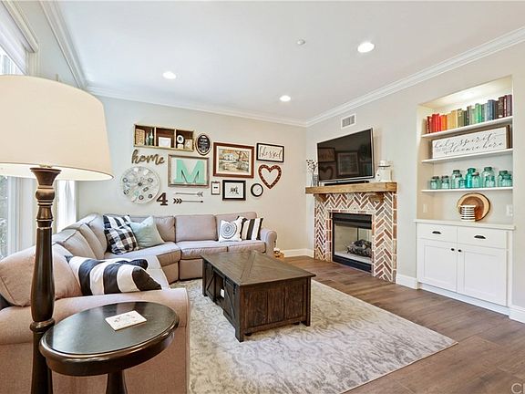 3rd image of 65 Orange Blossom Cir