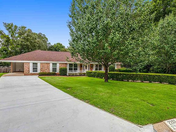 2nd image of 2262 Pine Needles Cir