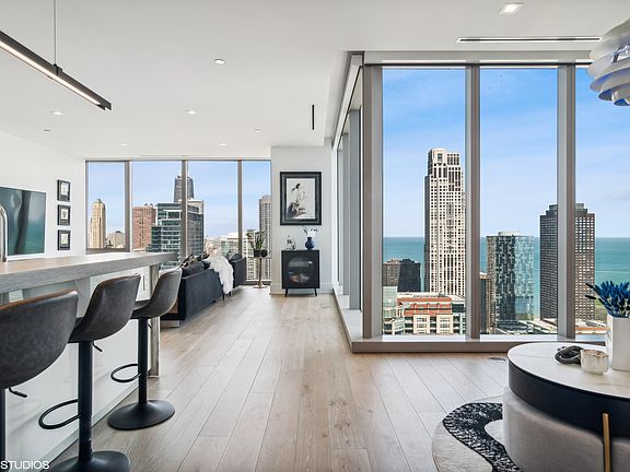 3rd image of 363 E Wacker Dr Unit 3804