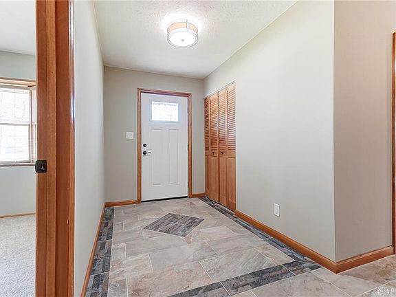 4th image of 2915 Whitehorse Ave