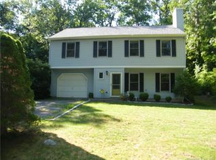 7 Rachel Ln, Ivoryton, CT 06442