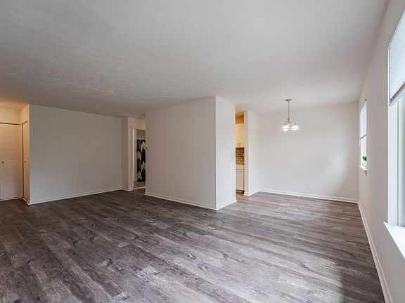2nd image of 77 Deerhurst Ln #117-12