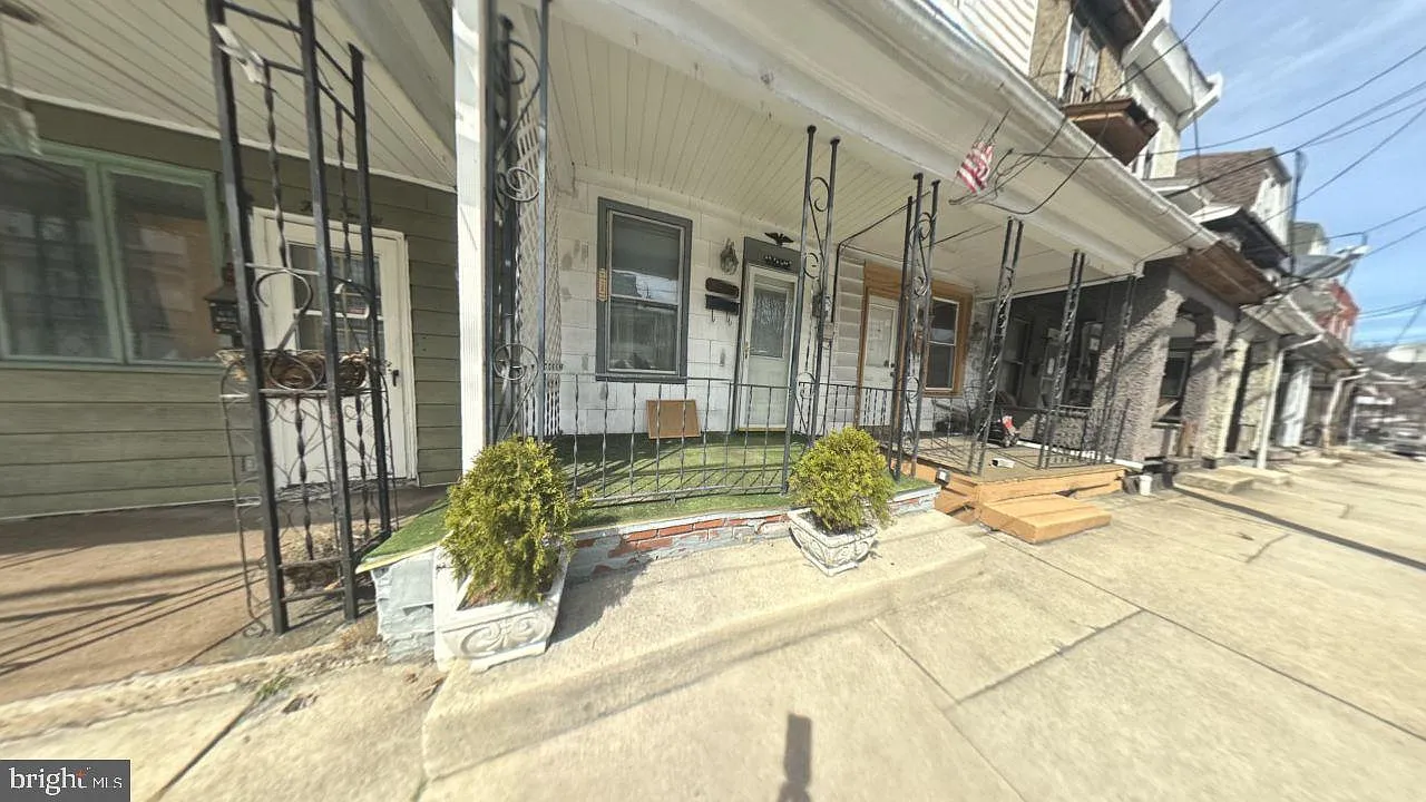 518 Bear Valley Ave photo 1