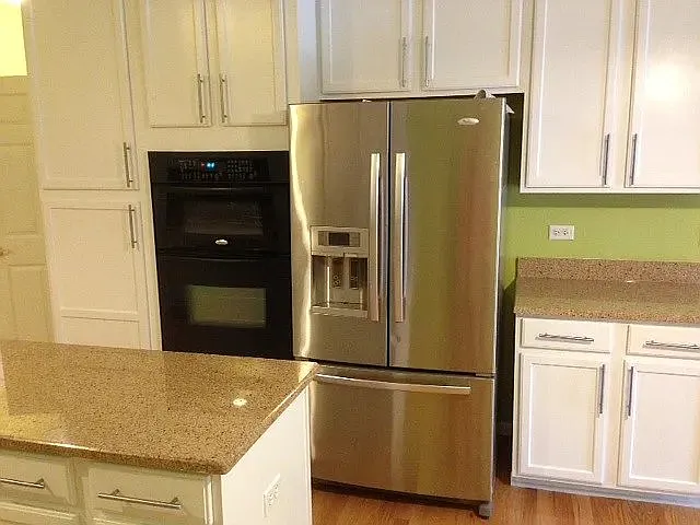 10S447 Carrington Cir — Photo 12