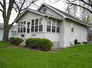 2339 W 3rd St, Waterloo, IA 50701