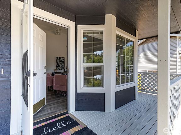 3rd image of 3055 SE Grandhaven Street