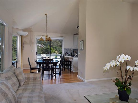 4th image of 919 Ventura Way