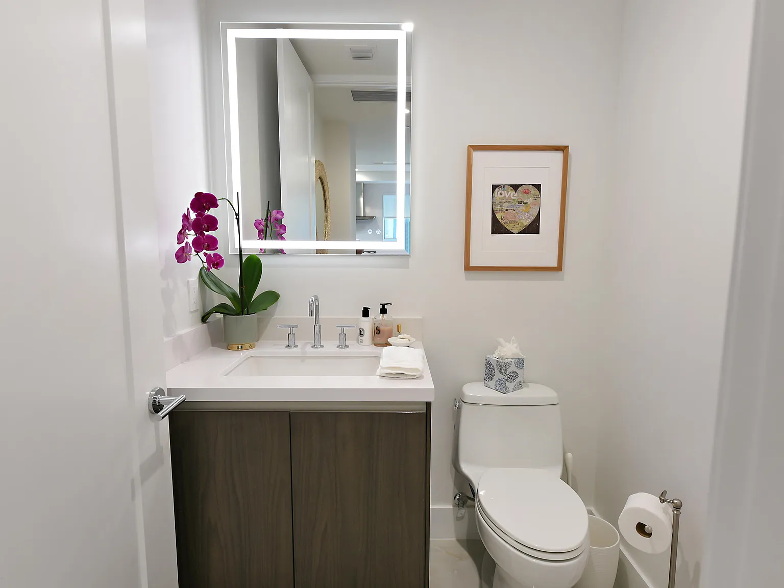 3 bed, 3.5 bath, 2262 sqft, $22,000 — Photo 4