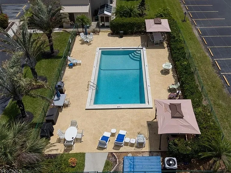 339 Joel Blvd #121 — Photo 33