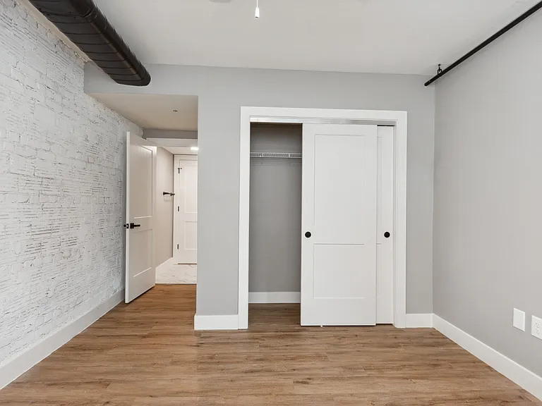 6011 Madison Rd — Photo 10