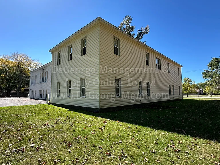 Lake Country Gardens - Apartments for Rent in Waterport NY — Photo 6