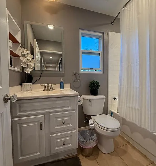 8020 Cora St — Photo 29