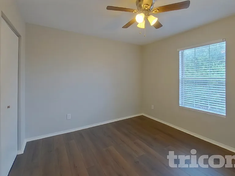 1221 Dianthus Dr — Photo 14