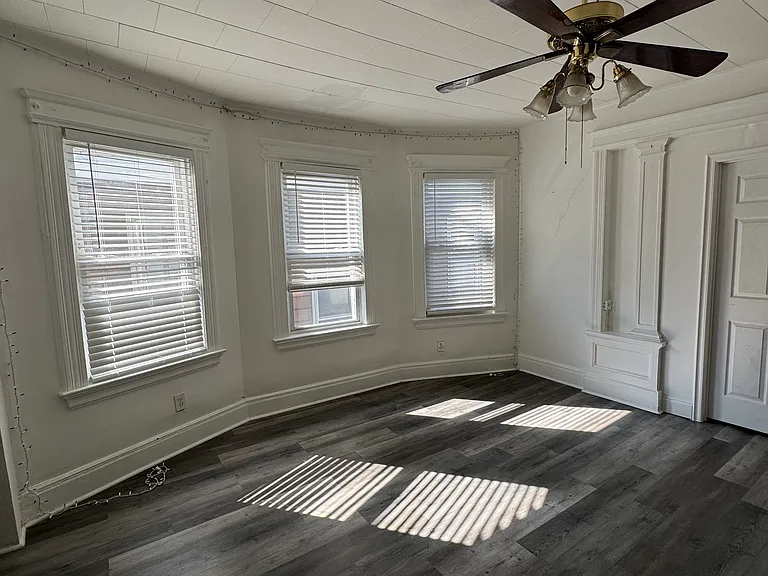 430 Washington Ave #2 — Photo 5