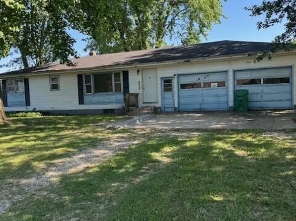 1856 Jayme Dr, Baroda, MI 49101