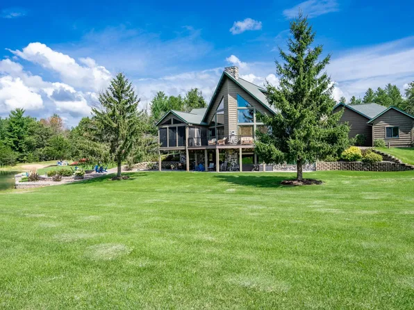 W5640 N Shore Dr, New Lisbon, WI 53950