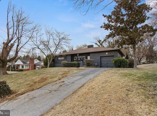 421 Beaumont Rd, York, PA 17403